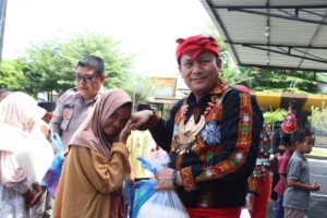 Senyum Anak Yatim Menghiasi Jumat Berkah, Kapolres Aceh Tenggara Salurkan Bantuan Penuh Kasih