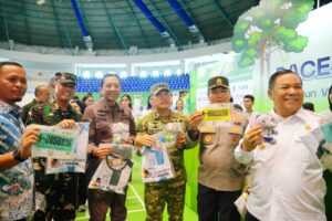 Kapolda Riau dan Plt Gubernur Ambil Race Pack, 15 Ribu Peserta Siap Ramaikan Bhayangkara Run 2026